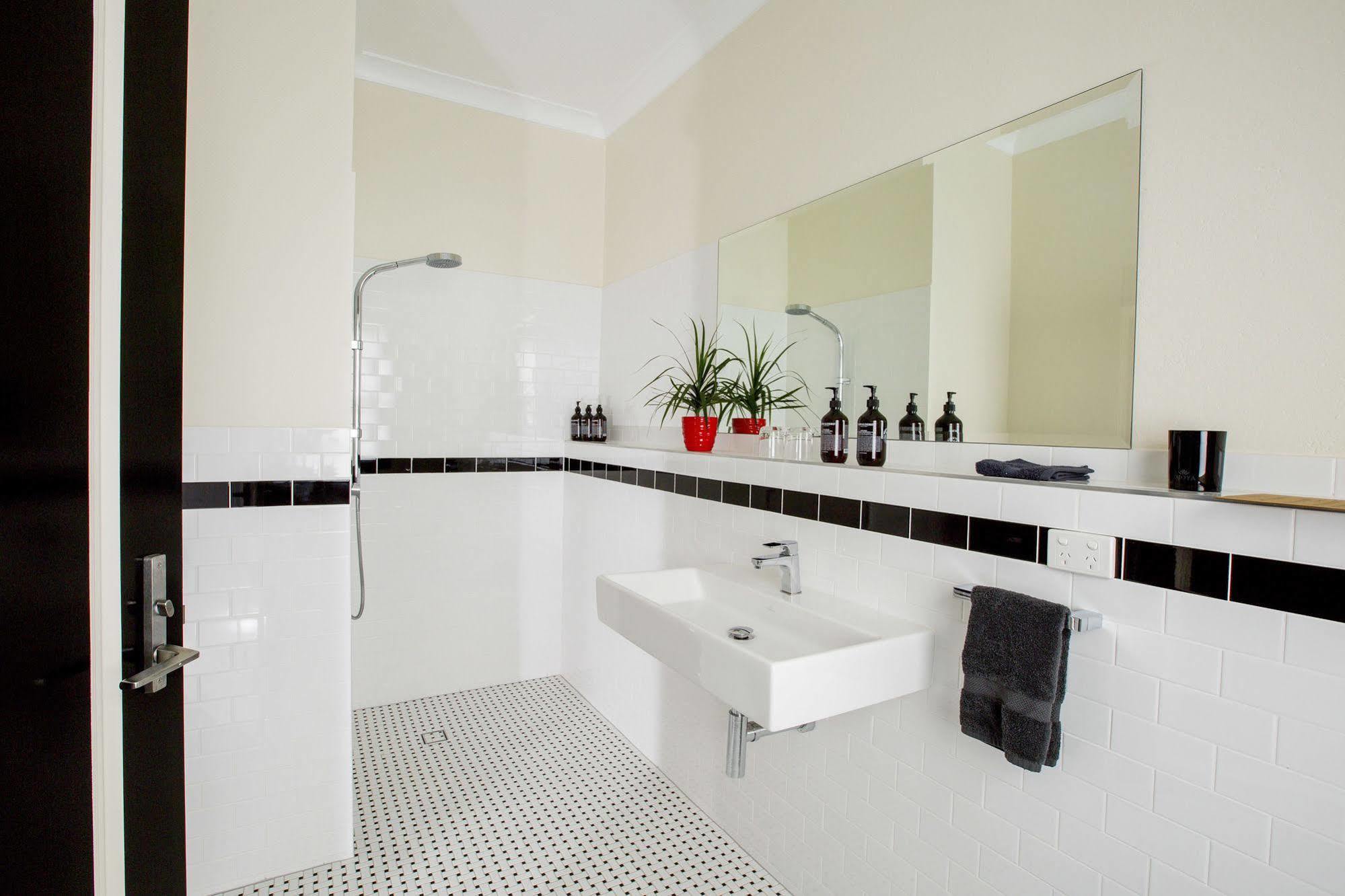 The Commercial Boutique Hotel Tenterfield Buitenkant foto
